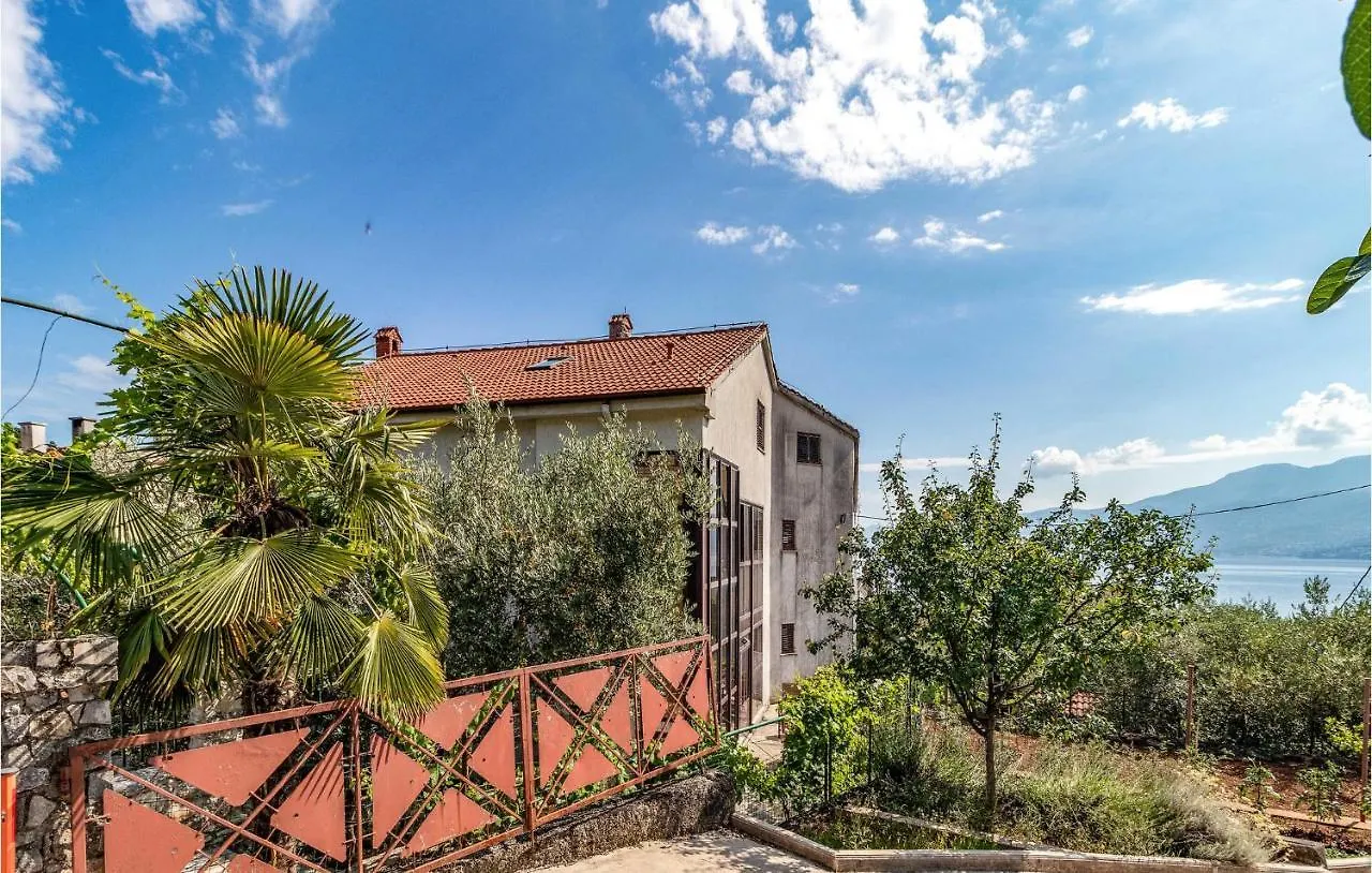 Beautiful Apartment In Rijeka With Kitchen Croatie