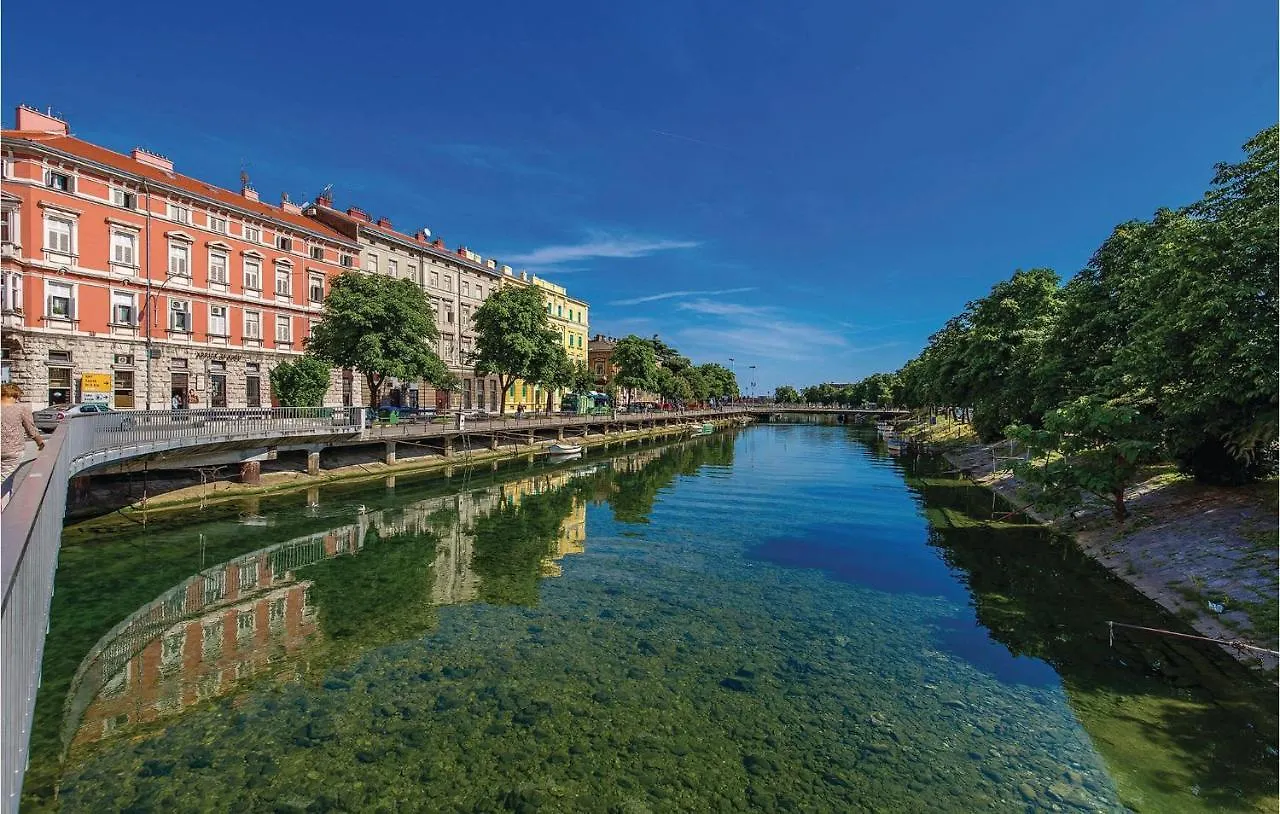 Beautiful Apartment In Rijeka With Kitchen 0*,  Croatie